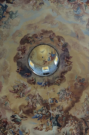 Kirchen und Klöster